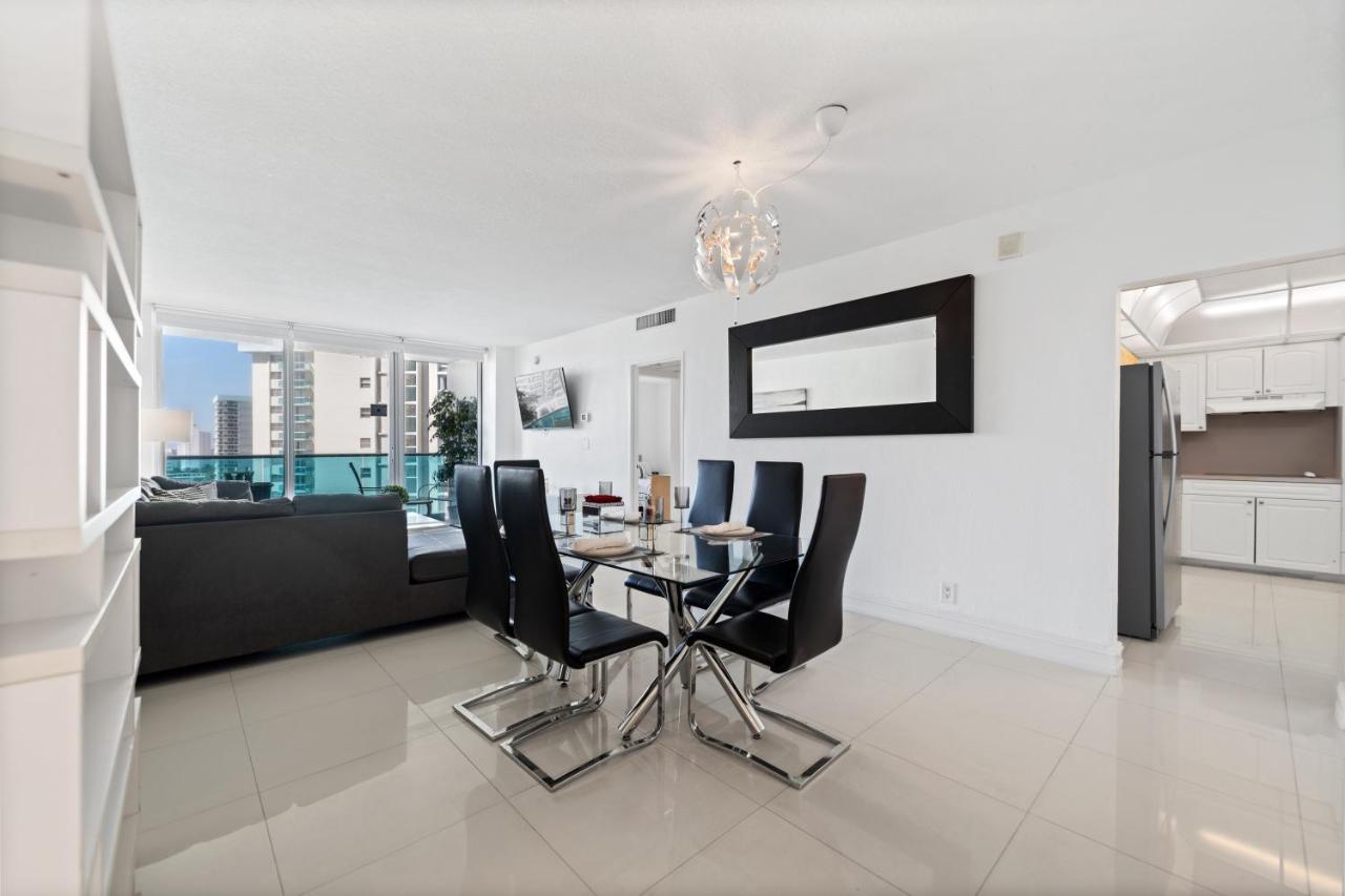 Luxury Beachfront Condo Private Beach Access, Pool & Game Room!!! Hollywood Exterior foto