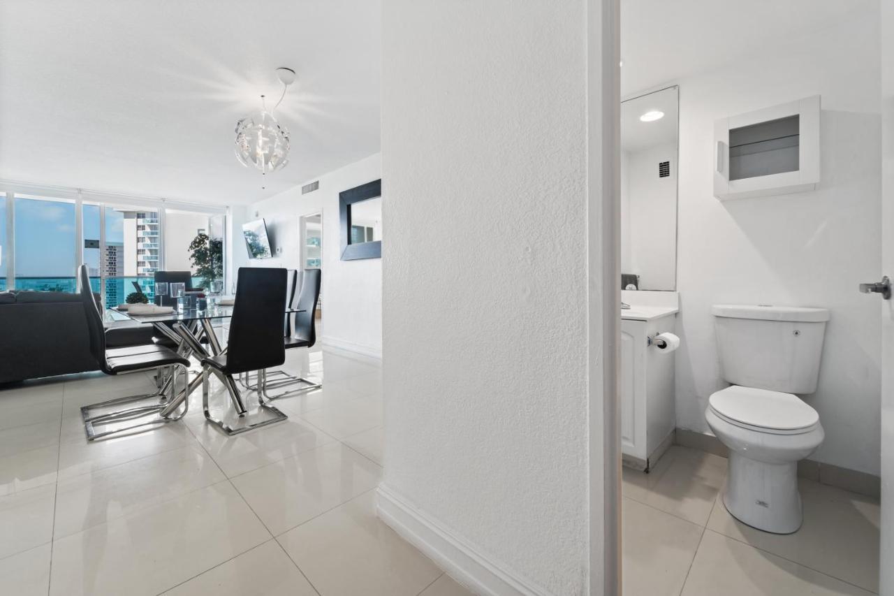Luxury Beachfront Condo Private Beach Access, Pool & Game Room!!! Hollywood Exterior foto